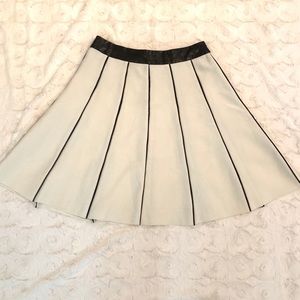 Vintage skirt with leather trim